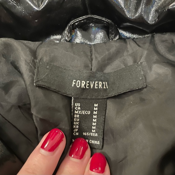 Forever 21 Cropped Puffer Jacket - Picture 3 of 3